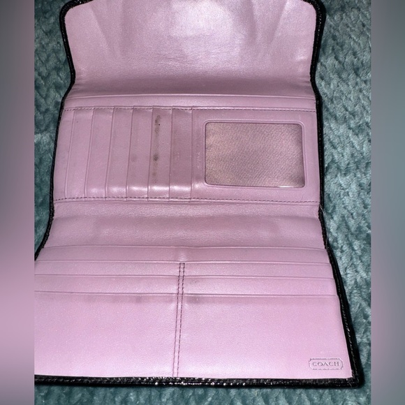 Authentic Black Logo Coach Wallet W/Credit Card Slots And Coin Case Lavender - Picture 6 of 10